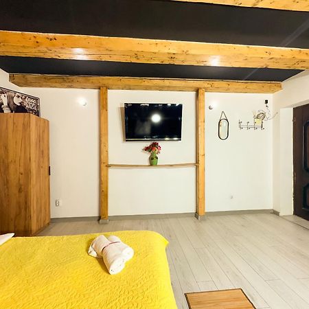 Venus Central Lux Studio Craiova Ngoại thất bức ảnh