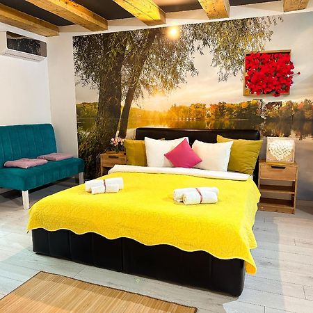 Venus Central Lux Studio Craiova Ngoại thất bức ảnh